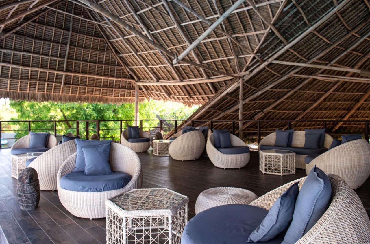 Blue Moon Resort Jambiani  Buitenkant foto