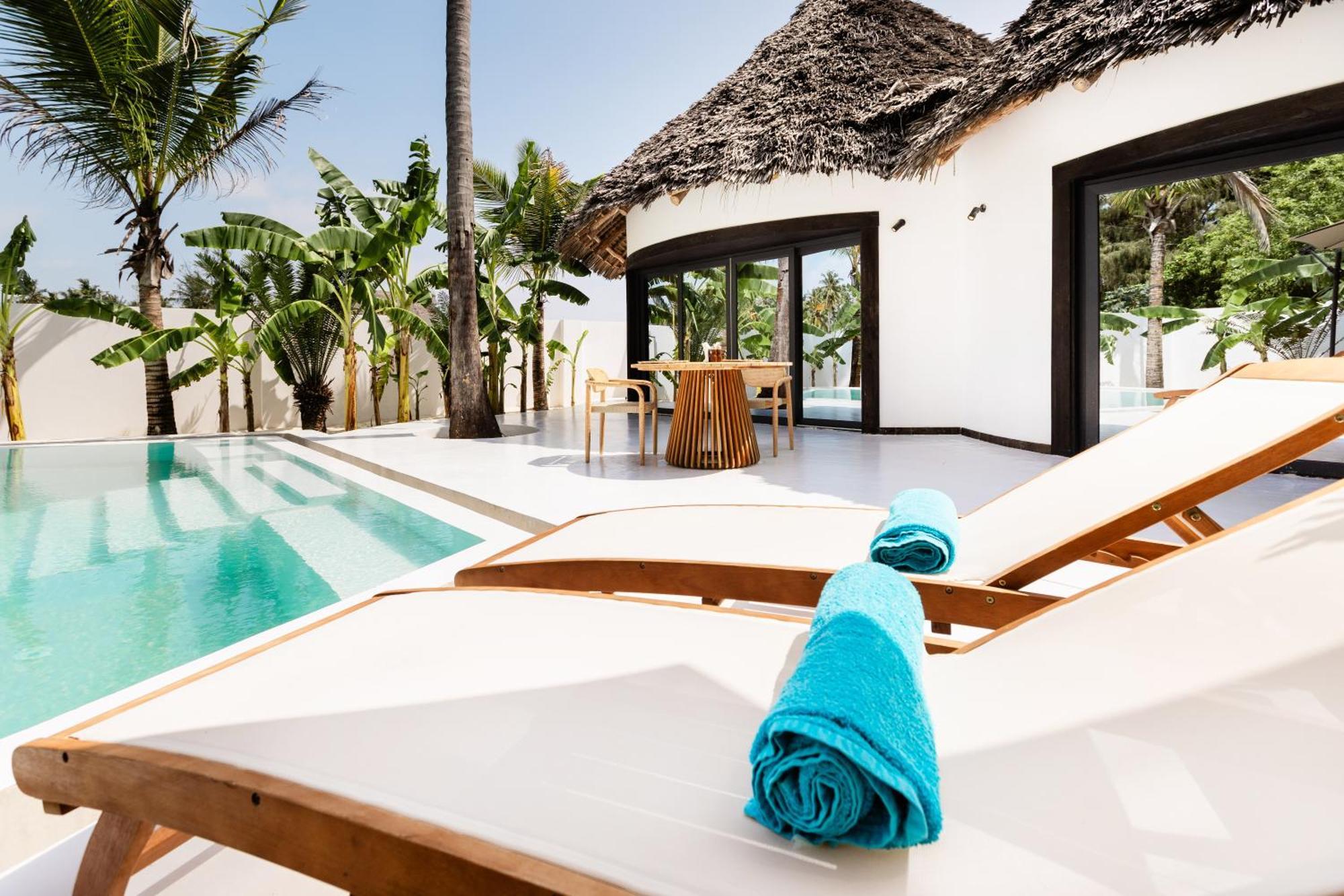 Blue Moon Resort Jambiani  Buitenkant foto